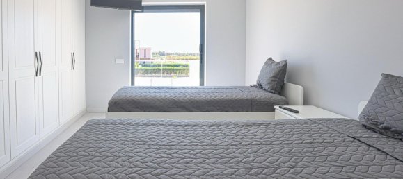 4 bedrooms Villa in Guia, Portugal No. 275782 30