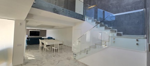 4 bedrooms Villa in Guia, Portugal No. 275782 12