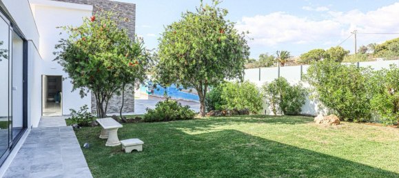 4 bedrooms Villa in Guia, Portugal No. 275782 43