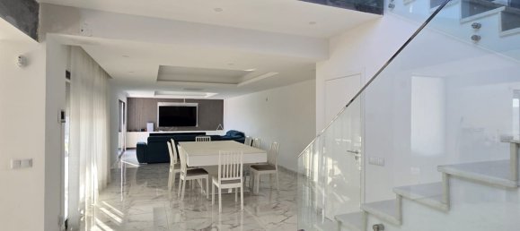 4 bedrooms Villa in Guia, Portugal No. 275782 13
