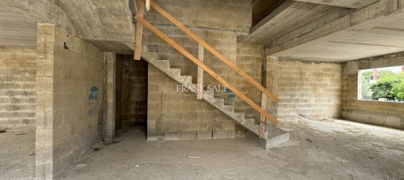 4 chambres Villa à Swieqi, Malta No. 400 9