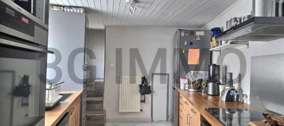 3 bedrooms Townhouse in Seychalles, France No. 191140 4