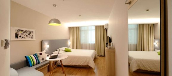 Apartamento de 6 habitaciónes en Erba, Italy No. 293079 3