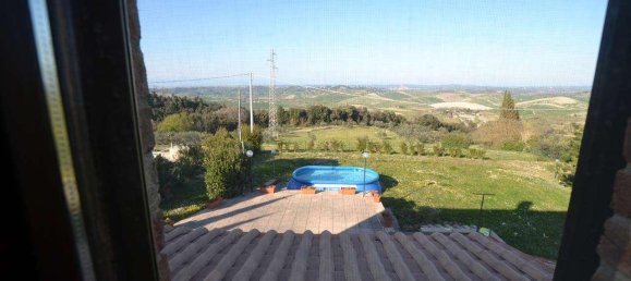 Вилла с 6 комнатами в Кьянни, Италия № 12820 24