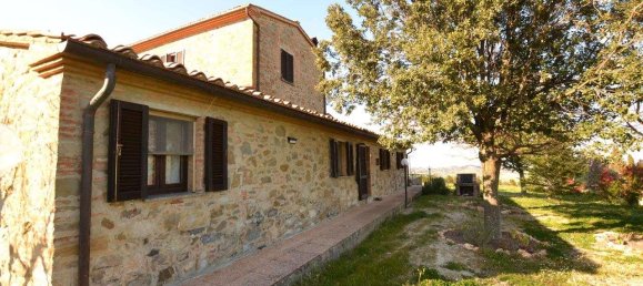 Вилла с 6 комнатами в Кьянни, Италия № 12820 35