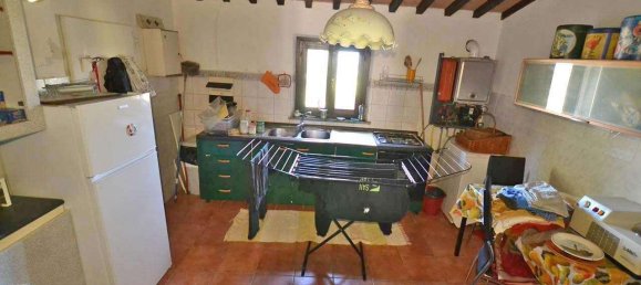 Вилла с 6 комнатами в Кьянни, Италия № 12820 4