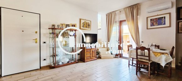 2 bedrooms Apartment in Rome, Italy No. 322637 3