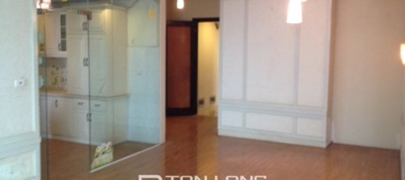 3 bedrooms Apartment in Tay Ho, Vietnam No. 243 2