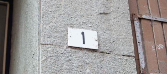 6 rooms Apartment in Rivoli, Italy No. 137168 3