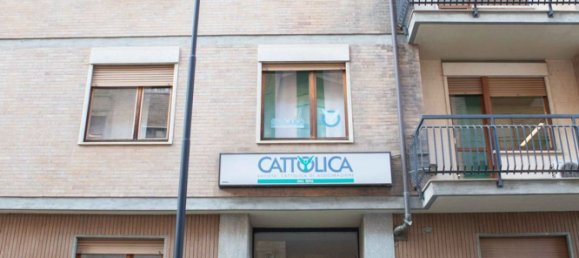 6 rooms Apartment in Rivoli, Italy No. 137168 4