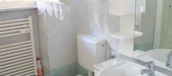 6 rooms Apartment in Rivoli, Italy No. 137168 18