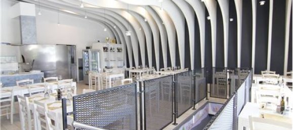 2-salle Propriété commerciale à Bisuschio, Italy No. 279218 2