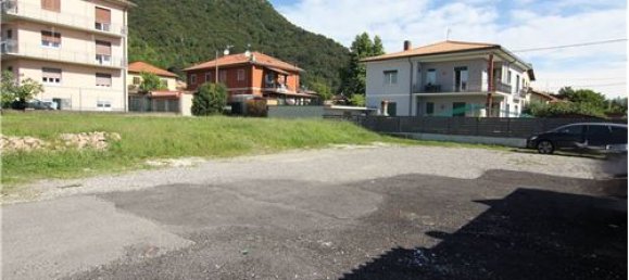 2-salle Propriété commerciale à Bisuschio, Italy No. 279218 15