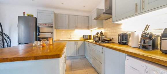 3 bedrooms House in Beckenham, United Kingdom No. 14382 16