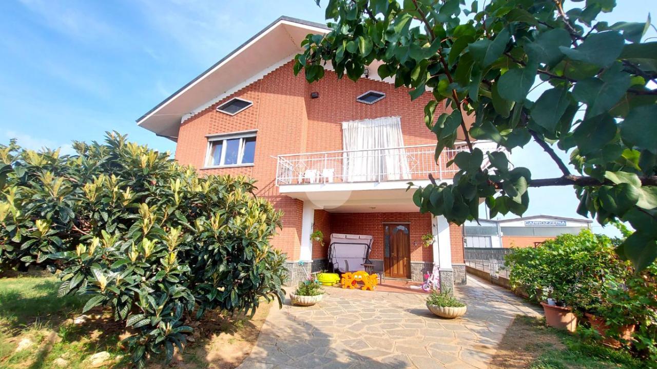 5-salle Villa à None, Italy No. 115075