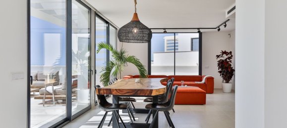 3 bedrooms Penthouse in Fuengirola, Spain No. 145332 11