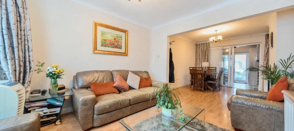 4 bedrooms House in Harrow, United Kingdom No. 12202 21