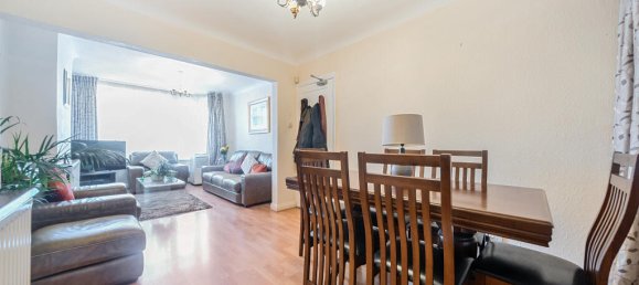 4 bedrooms House in Harrow, United Kingdom No. 12202 17