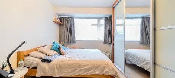 4 bedrooms House in Harrow, United Kingdom No. 12202 10