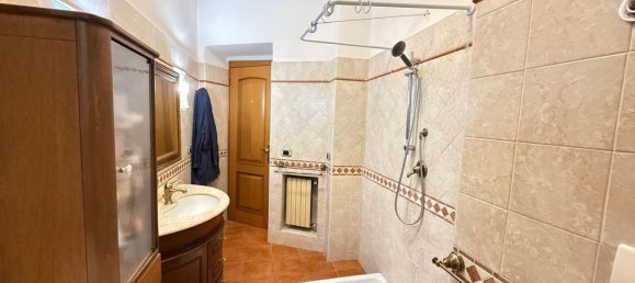 3 Schlafzimmer Wohnung in Rome, Italy, Nr. 335178 30