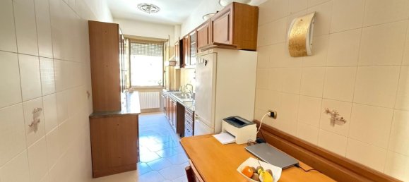 3 Schlafzimmer Wohnung in Rome, Italy, Nr. 335178 11