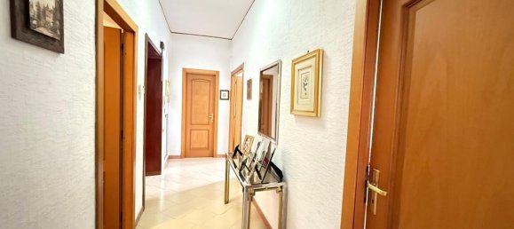 3 Schlafzimmer Wohnung in Rome, Italy, Nr. 335178 9