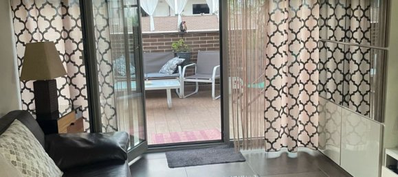 6-salle Duplex à Naples, Italy No. 282637 3