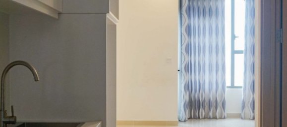 Studio in District 4, Vietnam No. 16009 2