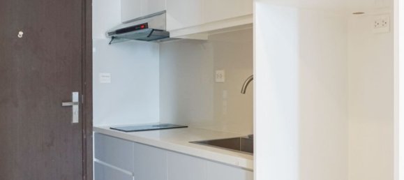 Studio in District 4, Vietnam No. 16009 4