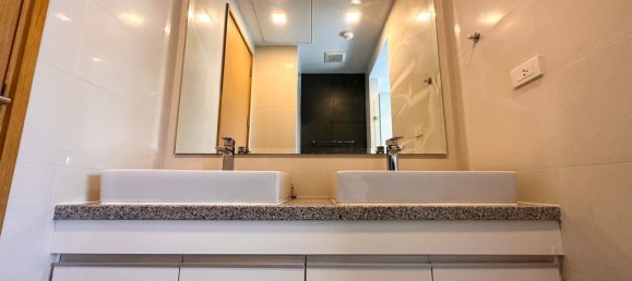 3 bedrooms Condo in Bangkok, Thailand No. 19576 7