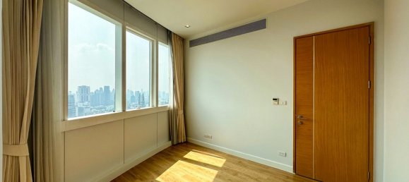 3 bedrooms Condo in Bangkok, Thailand No. 19576 10