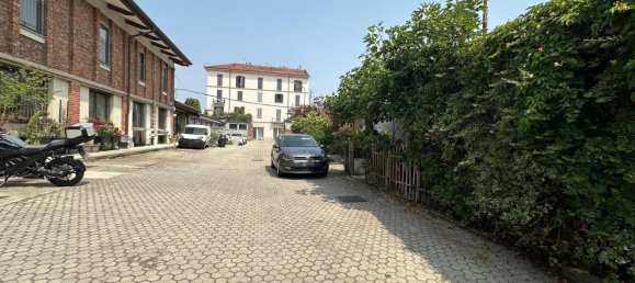  عقار تجاري في Milan, Italy 170متر مربع رقم 282444 2