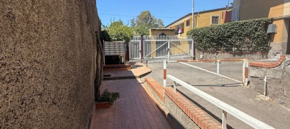 3 rooms Apartment in Catania, Italy No. 276357 3