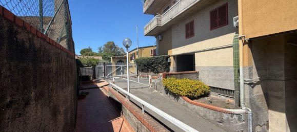 3 rooms Apartment in Catania, Italy No. 276357 4