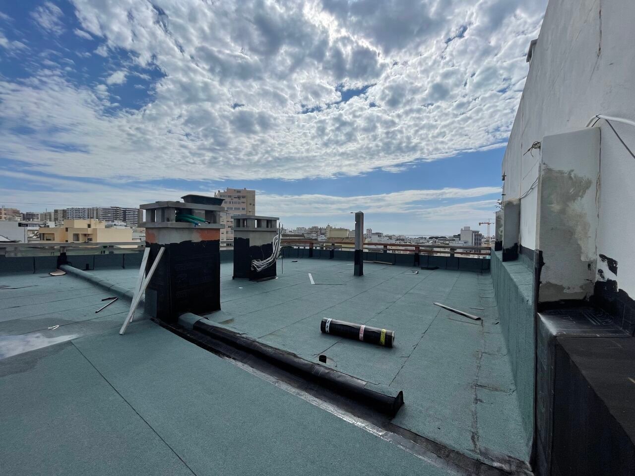 Отель, гостиница с 40 спальнями в Фару, Португалия № 245425