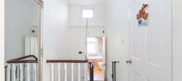 2 Schlafzimmer Haus in Finchley, United Kingdom, Nr. 3629 8