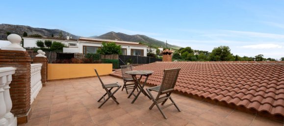 Дом с 4 спальнями в Алаурин-эль-Гранде, Испания № 134968 3