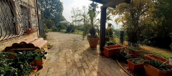 10 rooms Villa in Osimo, Italy No. 4559 8