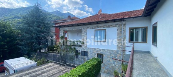 3 bedrooms Villa in Villar Perosa, Italy No. 308821 2