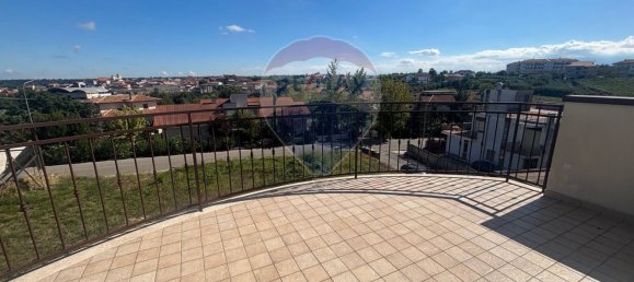 3 Schlafzimmer Wohnung in Ortona, Italy, Nr. 360821 22