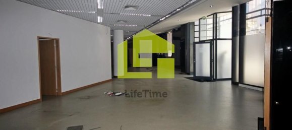 840m² Commercial property in Santarem, Portugal No. 58137 4