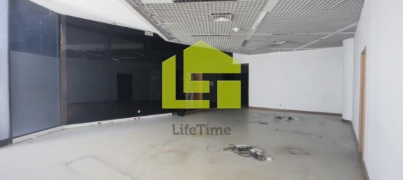 840m² Commercial property in Santarem, Portugal No. 58137 5