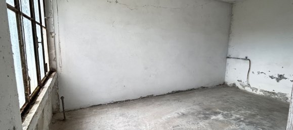 4 rooms Duplex in Tradate, Italy No. 274950 7