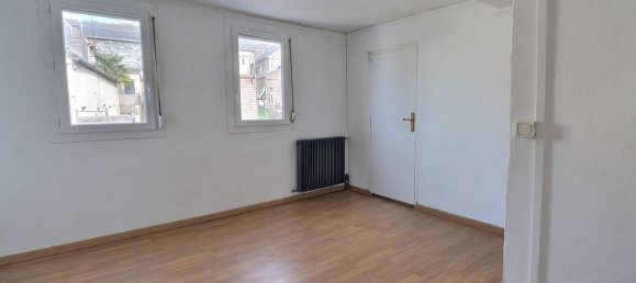 Casa de 3 dormitorios en Deville-les-Rouen, France No. 353699 8