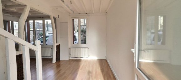 Casa de 3 dormitorios en Deville-les-Rouen, France No. 353699 2