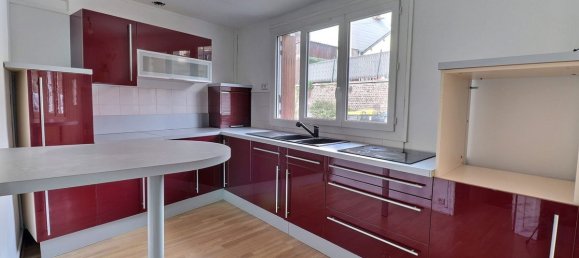 Casa de 3 dormitorios en Deville-les-Rouen, France No. 353699 4