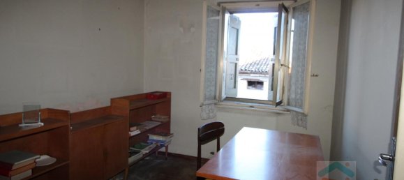 7 rooms Building in Udine, Italy No. 134604 13