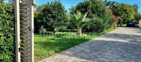 4 bedrooms House in Pisa, Italy No. 133238 9