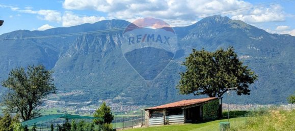 2 bedrooms House in Pian Camuno, Italy No. 296762 4