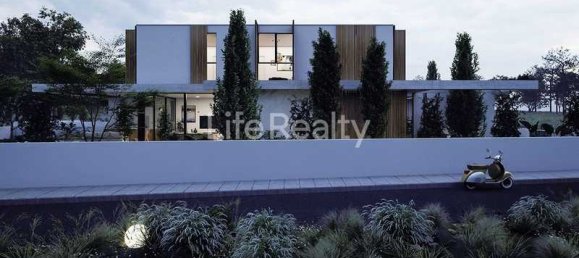 4 bedrooms Commercial property in Pyrgos, Cyprus No. 18424 7